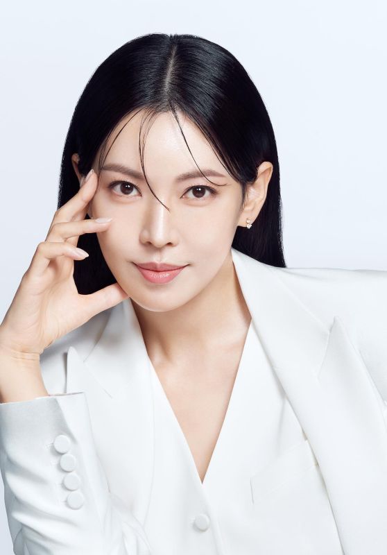 Kim So Yeon - Lavien 2024