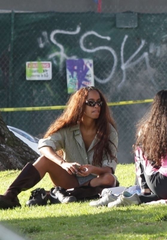 Malia Obama Out in Los Angeles 01/29/2024