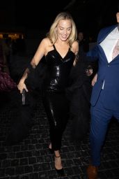 Margot Robbie Exits a Golden Globes After Party in LA 01/07/2024