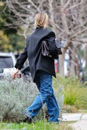 Margot Robbie in Casual Outfit in Santa Monica 01/17/2024