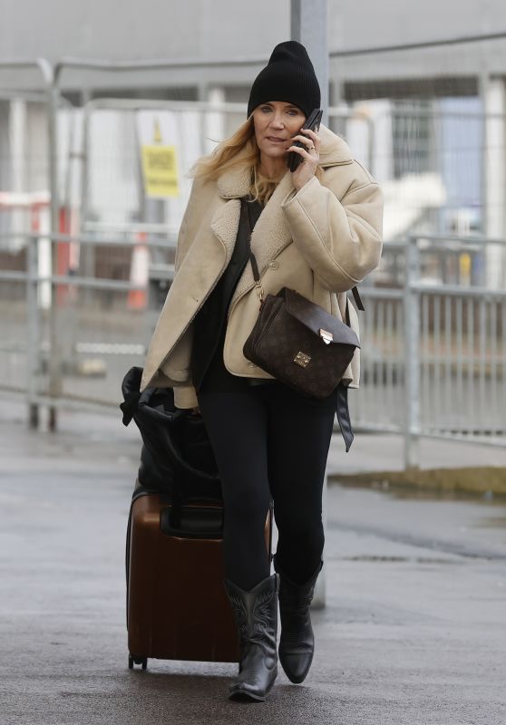 Michelle Collins at Malaga Airport in Luton 01/02/2024