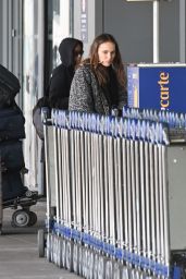 Natalie Portman at JFK Airport in New York 01/03/2024