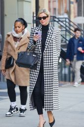 Nicky Hilton Street Fashion - New York 01/11/2024