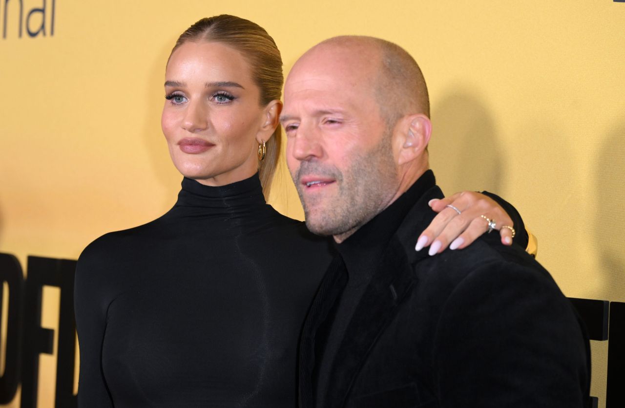 Rosie Huntington-Whiteley – “The Beekeeper” Premiere in London 01/10