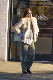 Scout Willis Bundles Up in Fur Vest 01/09/2024