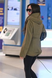 Victoria Beckham at JFK Airport in New York 01/29/2024