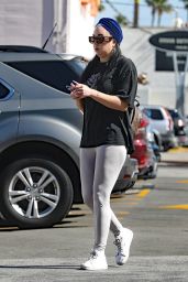 Amanda Bynes at a Burger Drive-thru in Los Angeles 02/15/2024