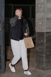 Amanda Bynes Out in Los Angeles 02/11/2024