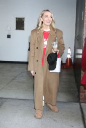 Chloe Fineman Outside The Drew Barrymore Show in New York 02/27/2024