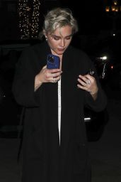 Florence Pugh at the Luxury Four Seasons Hotel in Beverly Hills 02/01/2024