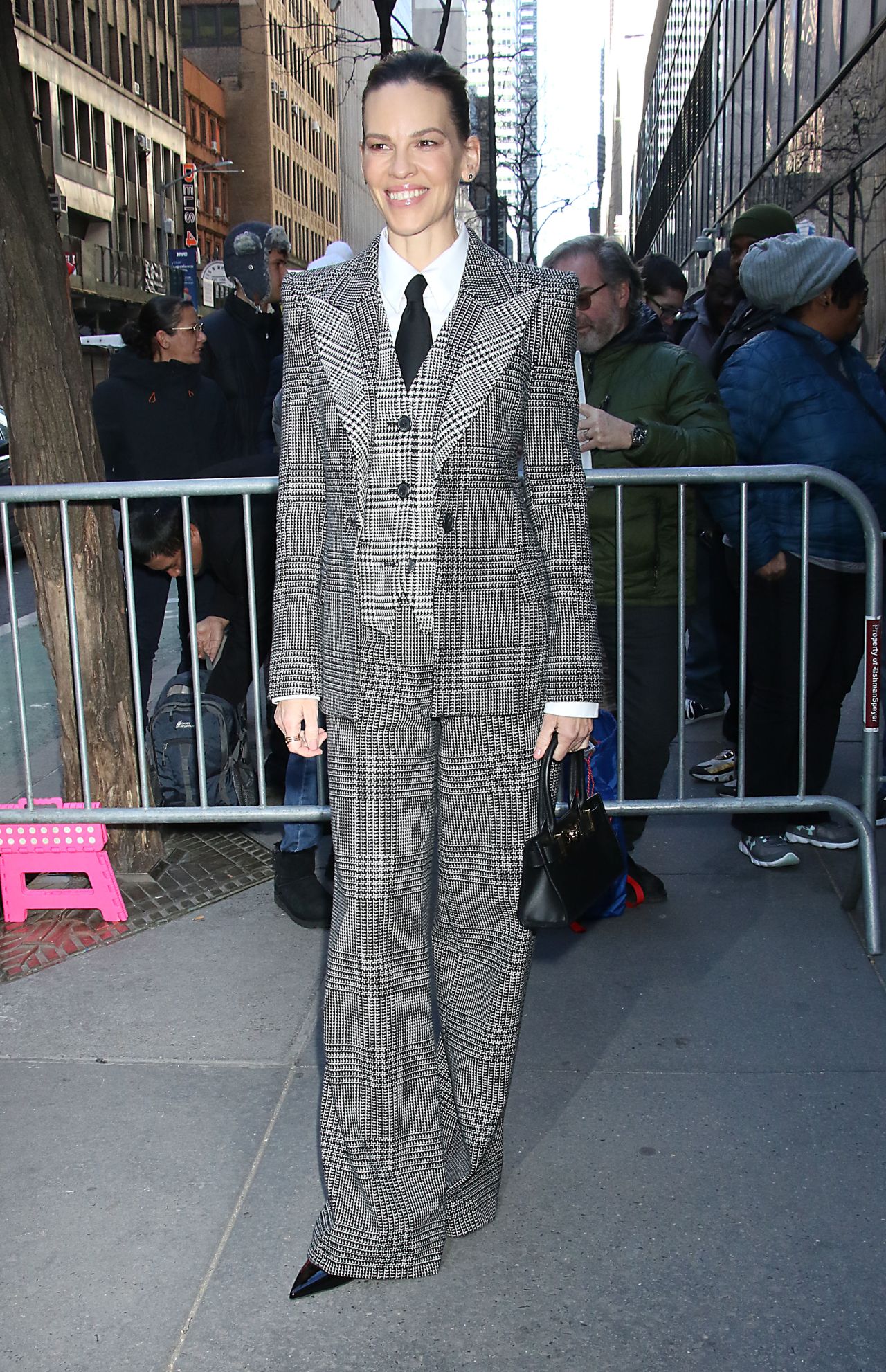 Hilary Swank Hilary-swank-leaves-the-today-show-in-new-york-02-20-2024-4