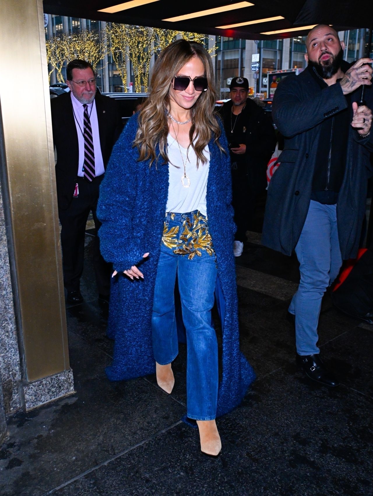 Jennifer Lopez in Blue Arriving at the NBC Studios in New York 02/02 ...