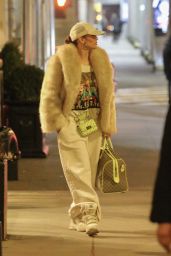 Jennifer Lopez Street Style - New York 02/01/2024
