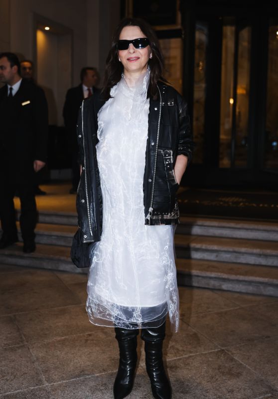 Juliette Binoche at Prada Fashion Show in Milan 02/22/2024