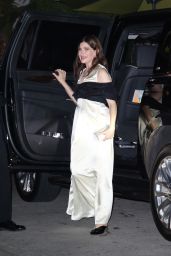 Kathryn Hahn Arriving at the Netflix SAG After-party in Los Angeles 02/24/2024