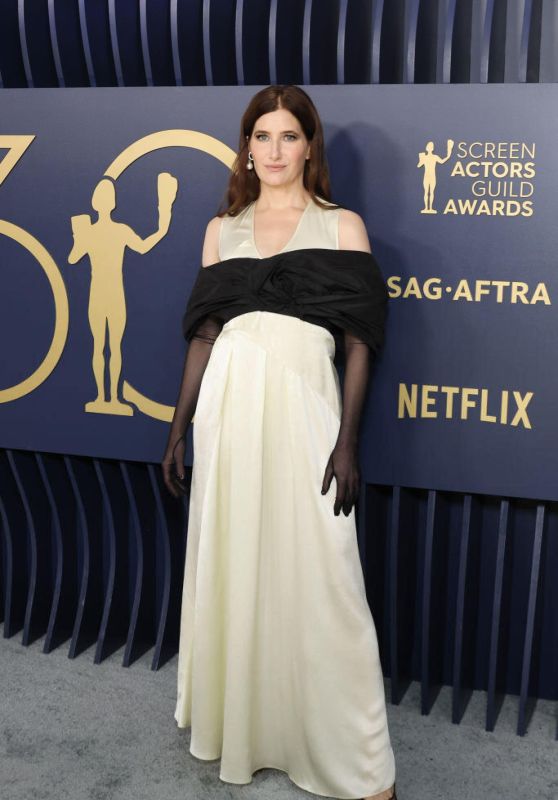 Kathryn Hahn at Screen Actors Guild Awards 2024 in Los Angeles