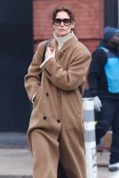 Katie Holmes Sports Stylish Brown Coat With Casual Attire - NYC 02/13/2024