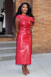 Kenya Moore at the "Tamron Hall Show" in New York 02/06/2024