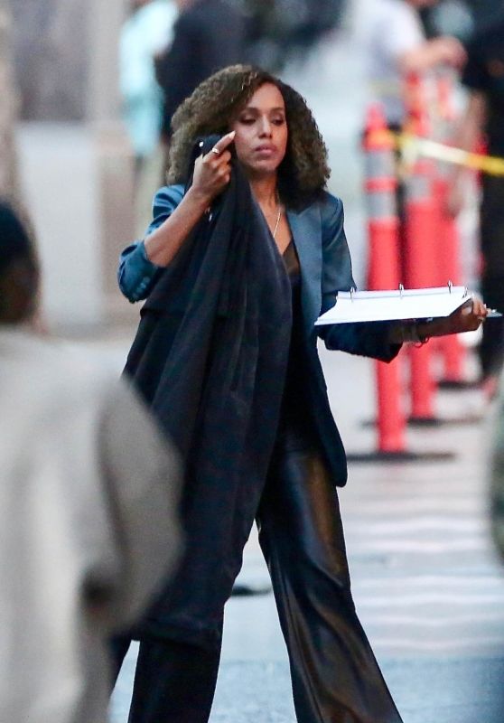 Kerry Washington Out in Hollywood 02/23/2024