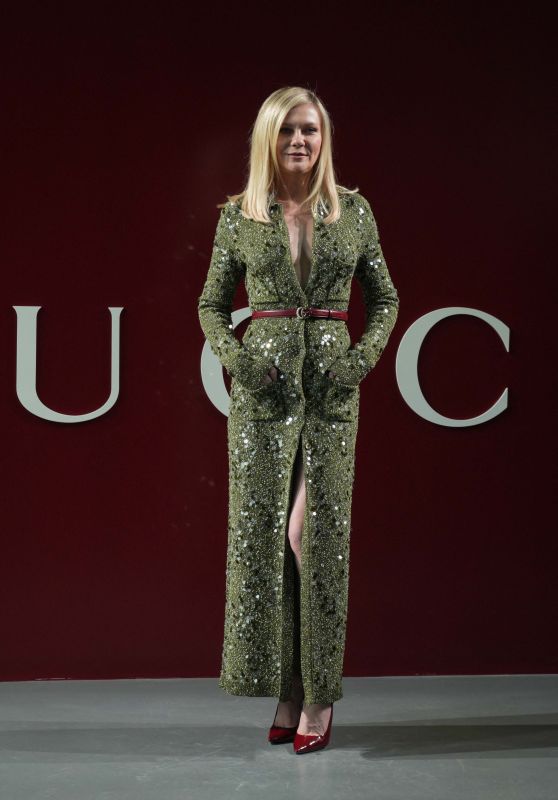 Kirsten Dunst at Gucci Show During Milan Fashion Week 02/23/2024