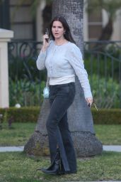 Lana Del Rey Shopping at XIV Karats in Beverly Hills 02/14/2024