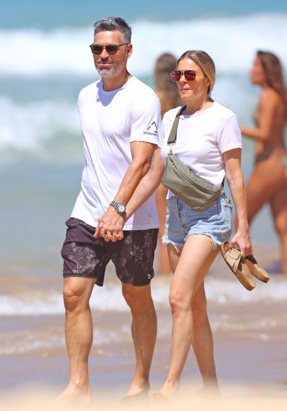 LeAnn Rimes and Eddie Cibrian at Bondi Beach 02/22/2024