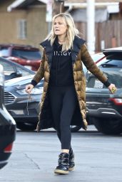Malin Akerman - Elevates Grocery Run in Stylish Black and Gold Ensemble at Gelson