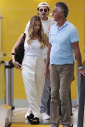 Margot Robbie at Brisbane Airport 02/11/2024