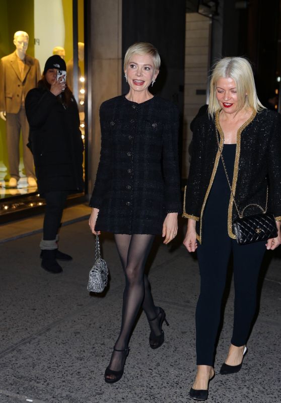 Michelle Williams Arriving at the Chanel Dinner in NYC 02/07/2024