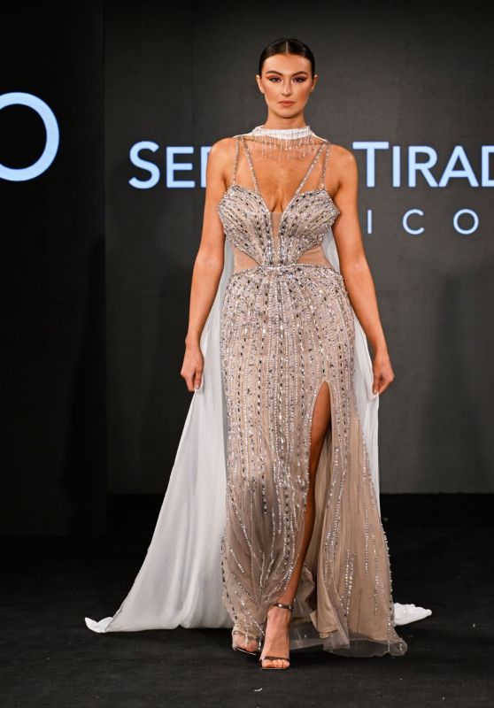 Rachel Pizzolato - Sergio Tirado Fashion Show in New York City 02/09/2024