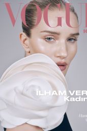 Rosie Huntington-Whiteley Outfit - Vogue Turkey February 2024 (I)