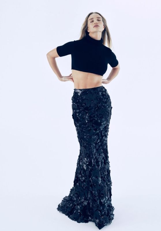 Rosie Huntington-Whiteley Outfit – Vogue Turkey February 2024 (VIII)