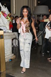 Saweetie Arrives at the Fanatics Event in Las Vegas 02/10/2024