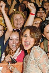 Selena Gomez - The Ultimate Fan