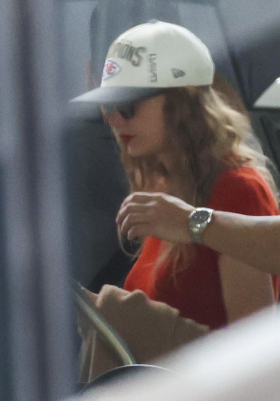 Taylor Swift Boarding a Private Jet to Leave Melbourne 02/18/2024