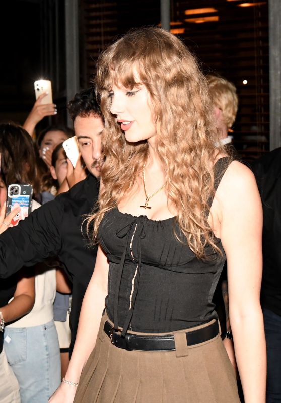 Taylor Swift Night Out in Sydney 02/20/2024