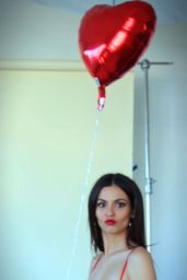 Victoria Justice - Heart Balloon 02/11/2024