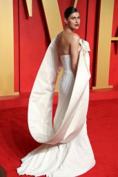 Alexandra Daddario at Vanity Fair Oscar Party in Beverly Hills 03/10/2024 (more photos)