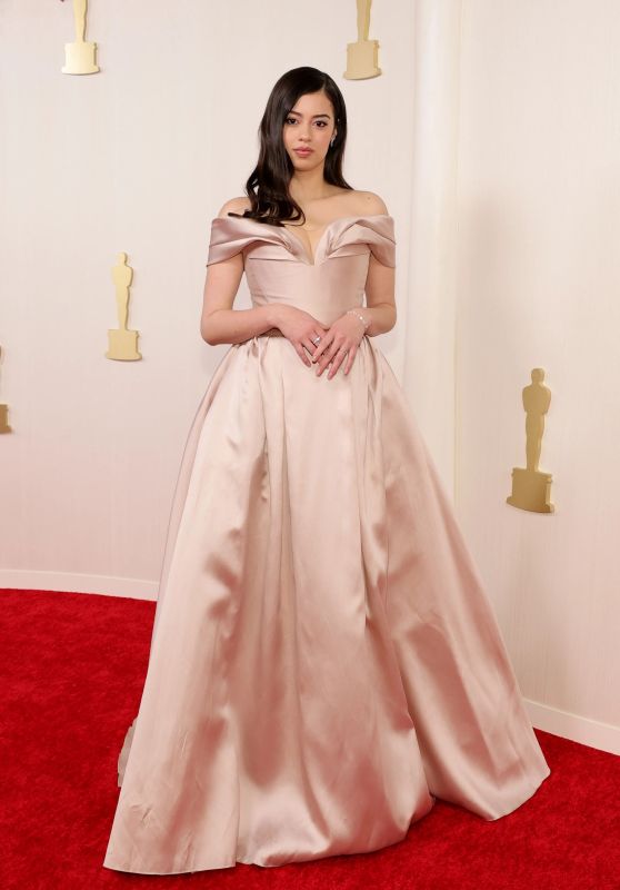Amber Midthunder at Oscars 2024 Red Carpet