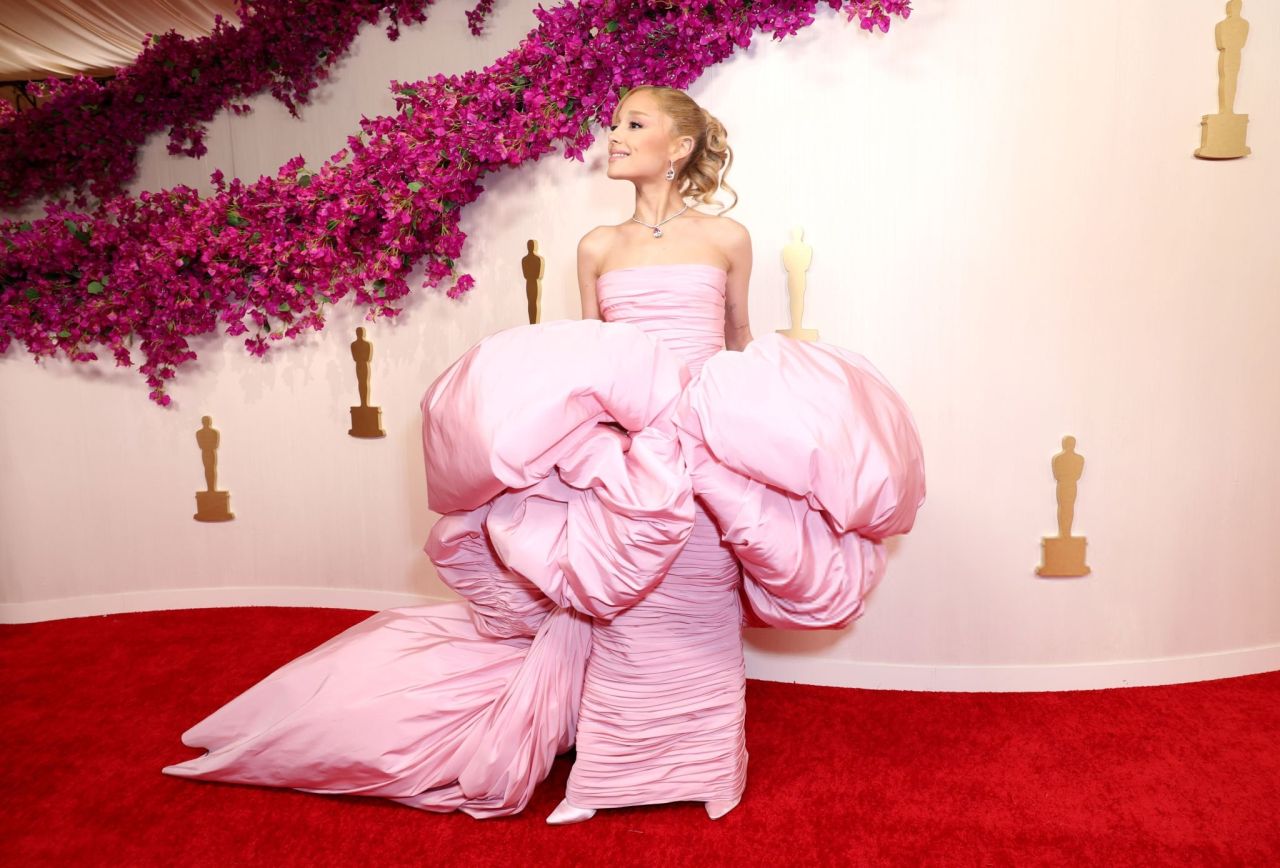 Ariana Grande at Oscars 2024 Red Carpet (more photos) • CelebMafia