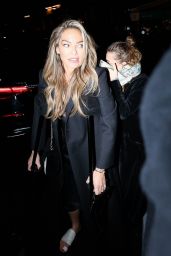 Elizabeth Olse, Mary-Kate Olsen and Ashley Olsen Night Out in Paris 03/01/2024