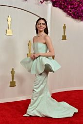 Emma Stone at Oscars 2024 Red Carpet