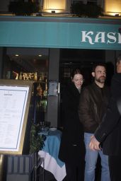 Emma Stone Leaving The Restaurant Cavia Kaspiar in Paris 03/03/2024
