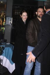 Emma Stone Leaving The Restaurant Cavia Kaspiar in Paris 03/03/2024