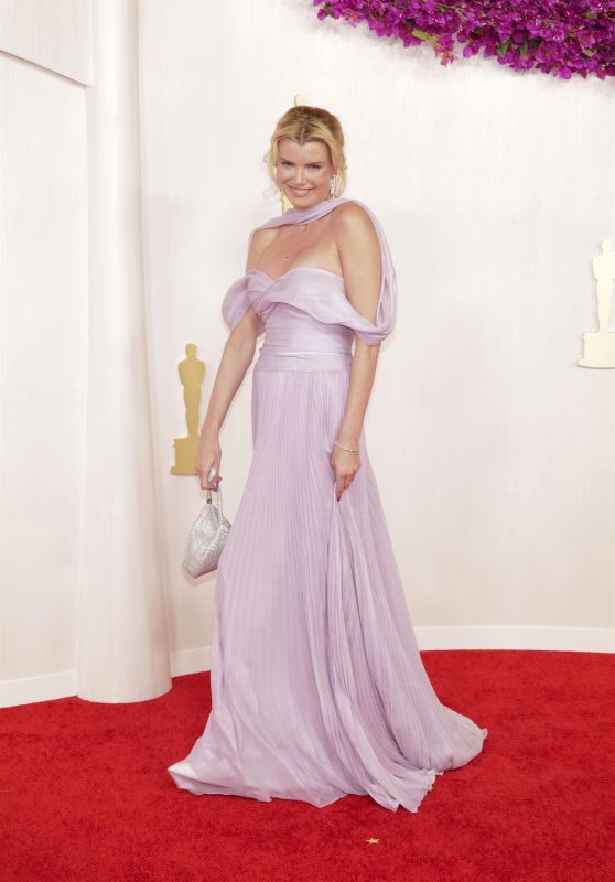 Eugenia Kuzmina at Oscars 2024 Red Carpet