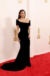 Eva Longoria at Oscars 2024 Red Carpet (more photos)