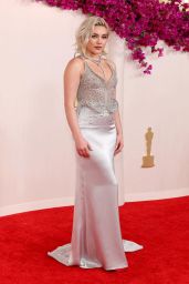 Florence Pugh at Oscars 2024 Red Carpet (more photos)