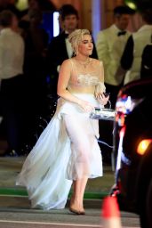Florence Pugh Exits the Vanity Fair Oscar Party 03/10/2024