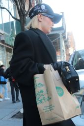 Gigi Hadid Shopping at Whole Foods in SoHo 03/24/2024