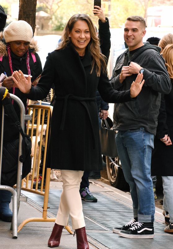 Ginger Zee Arriving at the Studios of "The View" 03/21/2024